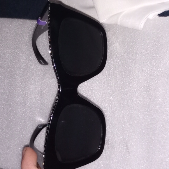 Sunglasses NWOT - Picture 5 of 5